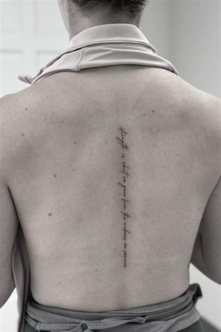23 Spine Tattoos for Women in 2022 Small Tattoos & Ideas