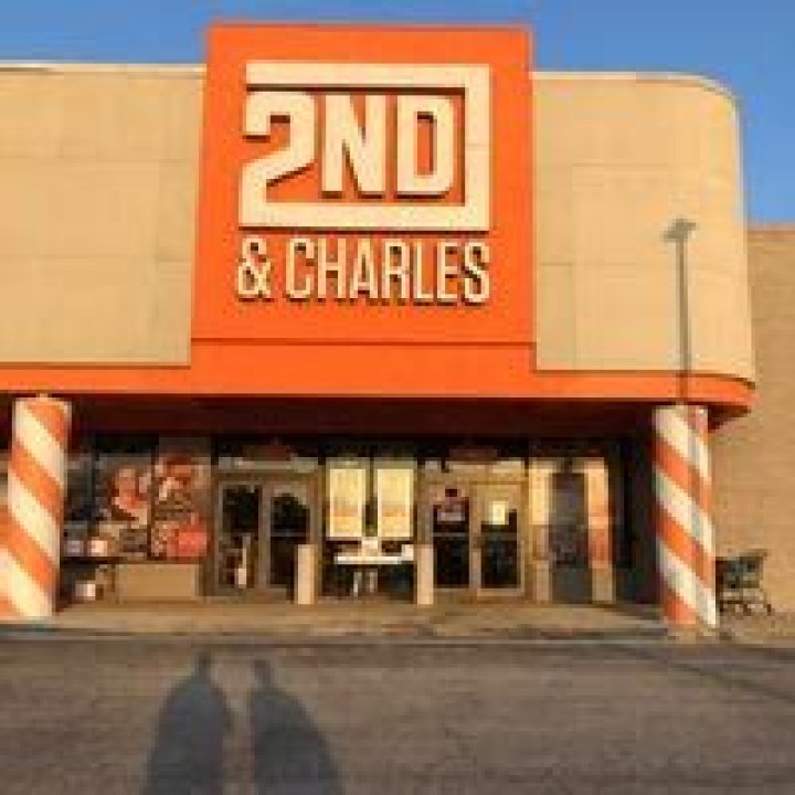 2nd & Charles, a 'nerd's paradise,' set to open first Tuscaloosa store