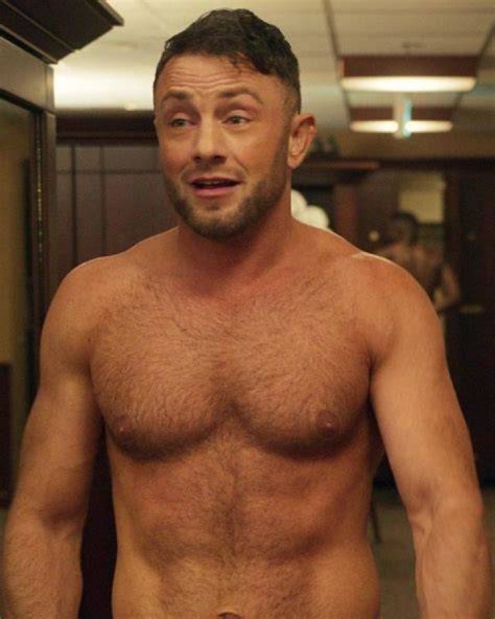 32 Male Celebs Who Did Full Frontal Scenes