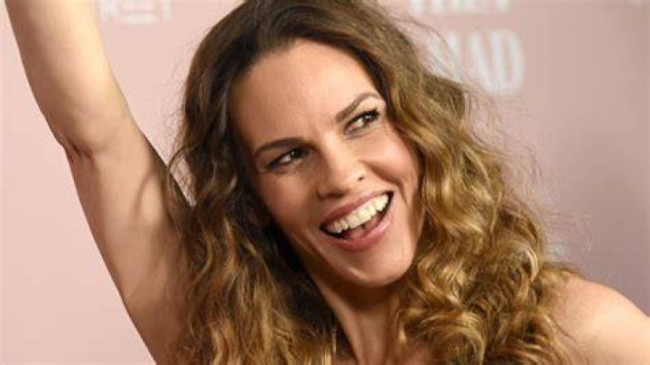 A Total Miracle Actress Hilary Swank Expecting Twins With Husband Hot