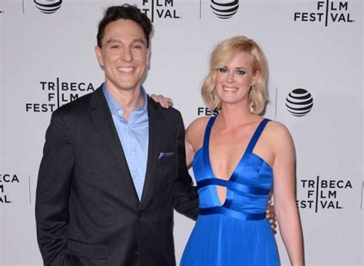 Abigail Hawk Wiki Bio, Husband, Married, Siblings, Spouse, Height