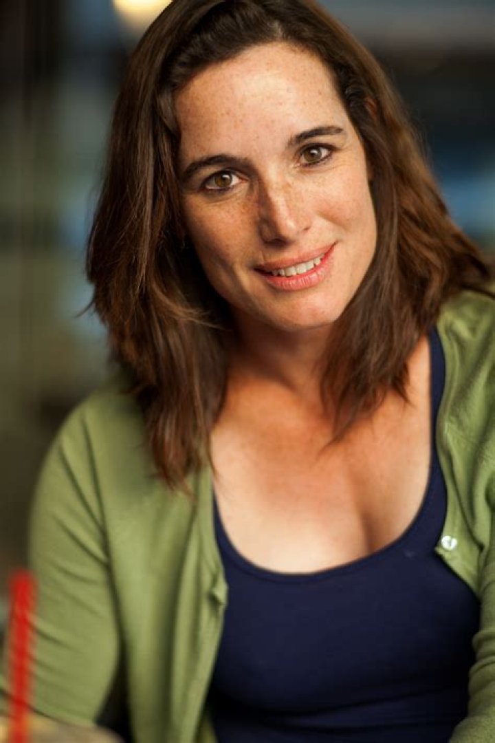 About Christine Kent Medium