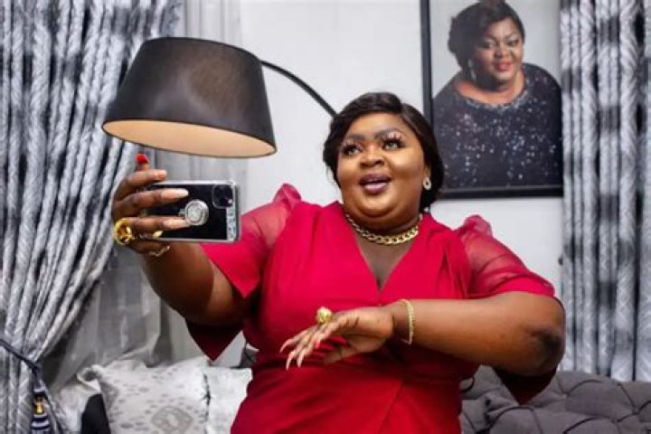 Actress Eniola Badmus Biography Age, Career, Education, Early Life