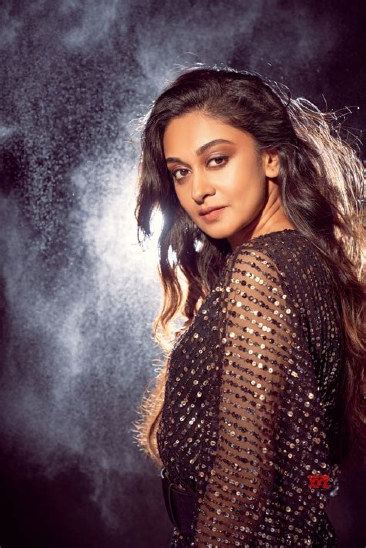 Aishwarya Arjun Photos [HD] Latest Images, Pictures, Stills of
