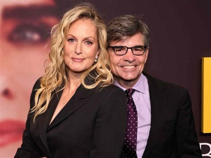 Ali Wentworth Posts Snap Of Daughter Elliott, 18, Posing With Dad