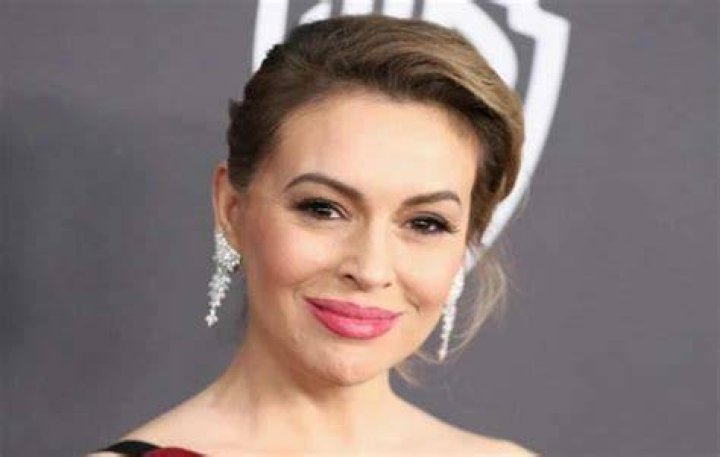 Alyssa Milano bio net worth, age, height, weight, husband, kids, wiki