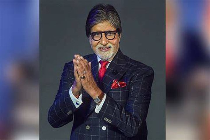 Amitabh Bachchan thanks fans for wishing his daughter Shweta Bachchan