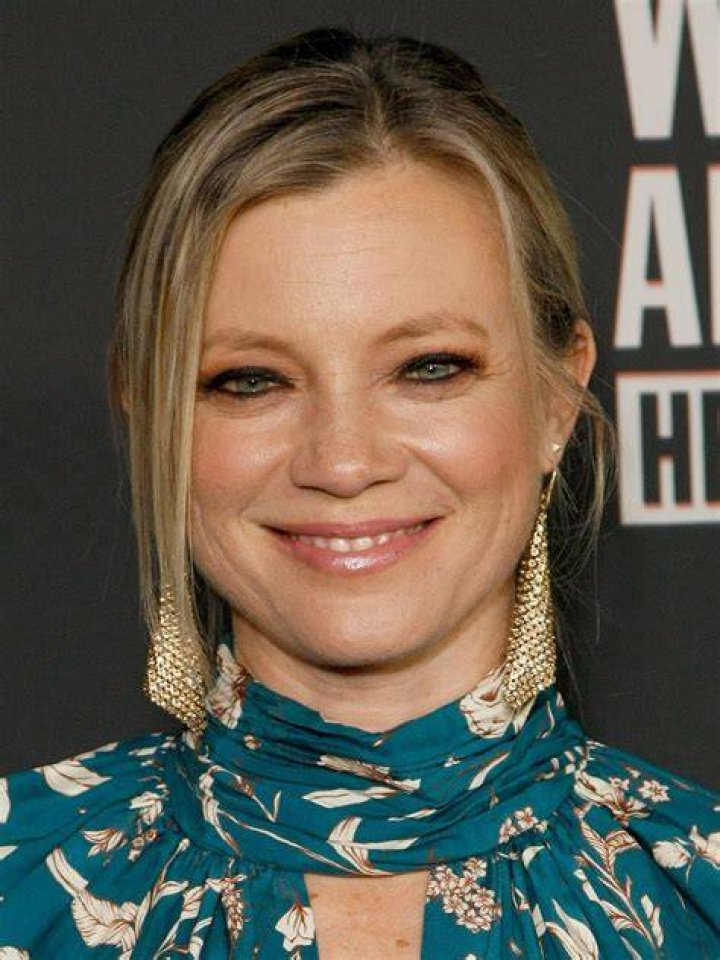 Amy Smart Pictures. Amy Smart at the Best Friends Animal society Pet