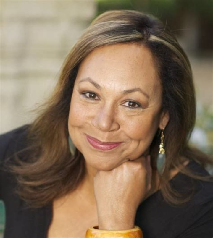 Angela Robinson Witherspoon Net Worth 2023, Salary, Age, Bio