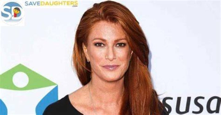 Angie Everhart Net Worth (2020 Update)
