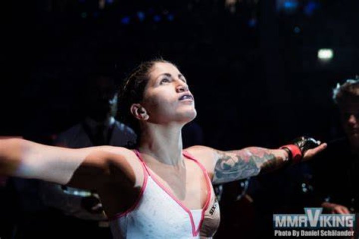 Annalisa Bucci Annalisa Bucci