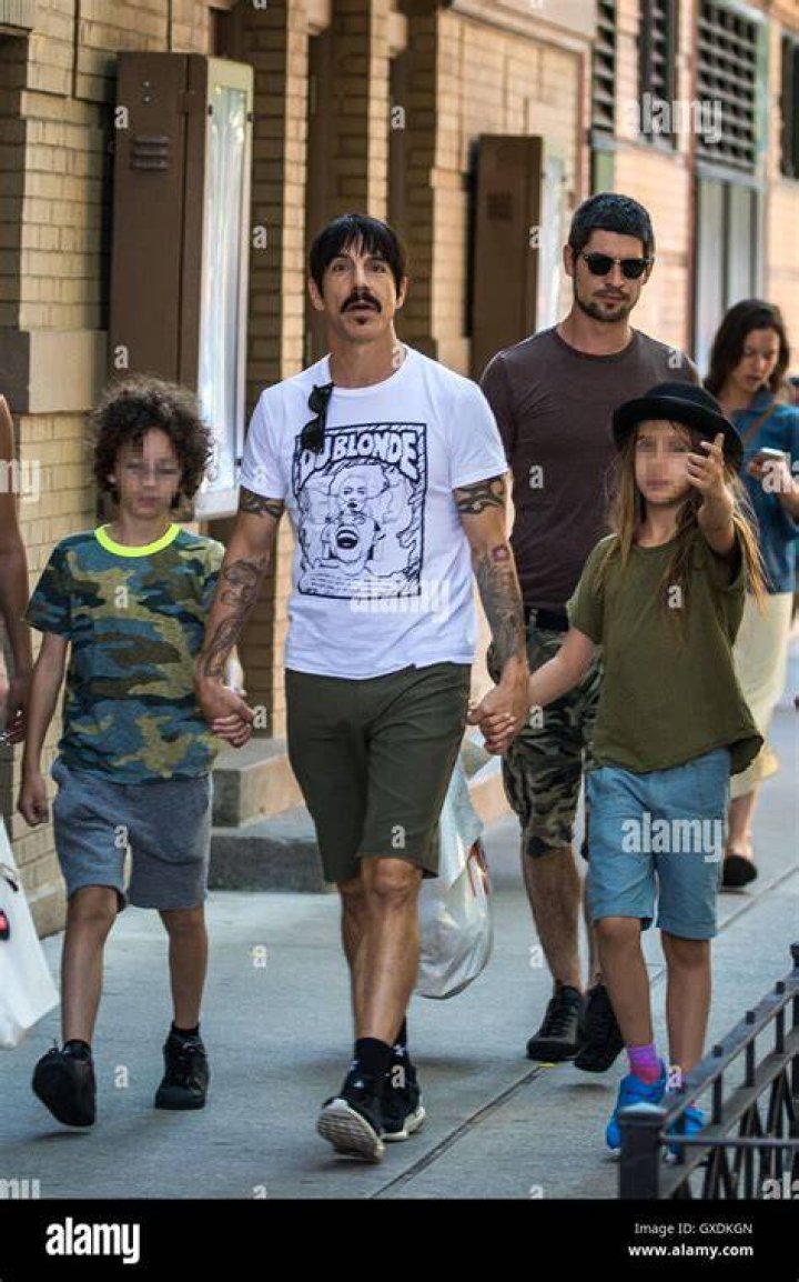 Anthony kiedis and family fotograf&iacute;as e im&aacute;genes de alta resoluci&oacute;n Alamy