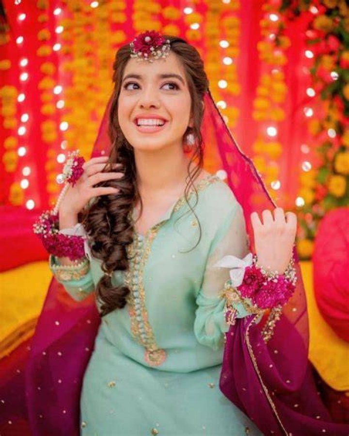 Arisha Razi Khan shares beautiful clicks from Italy