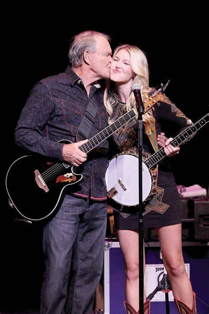 Ashley Campbell, 'Carl & Ashley&rsquo;s Breakdown' The Bluegrass Situation