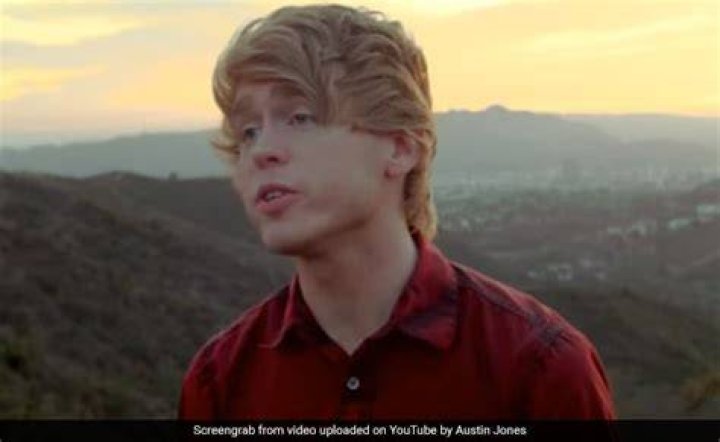 Austin Jones had YouTube fame, 40 million page views, adoring fans and