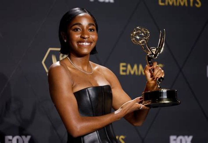 Ayo Edebiri's Feet I piedi di Ayo Edebiri Celebrities Feet 2023