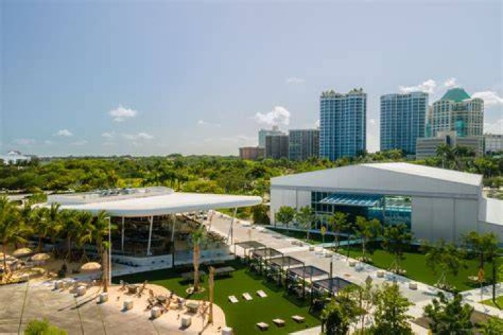 Bayshore Club MiamiCurated