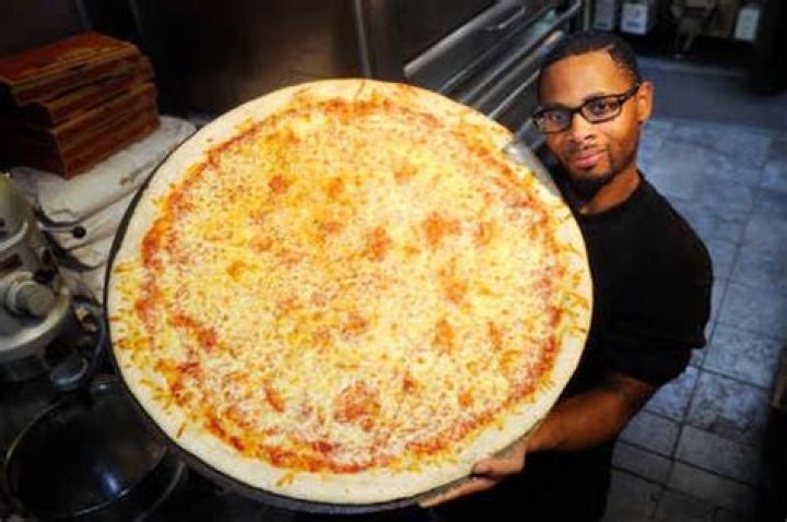 BENNY VITALIS FREDERICKSBURG, VA PIZZA REVIEW YouTube