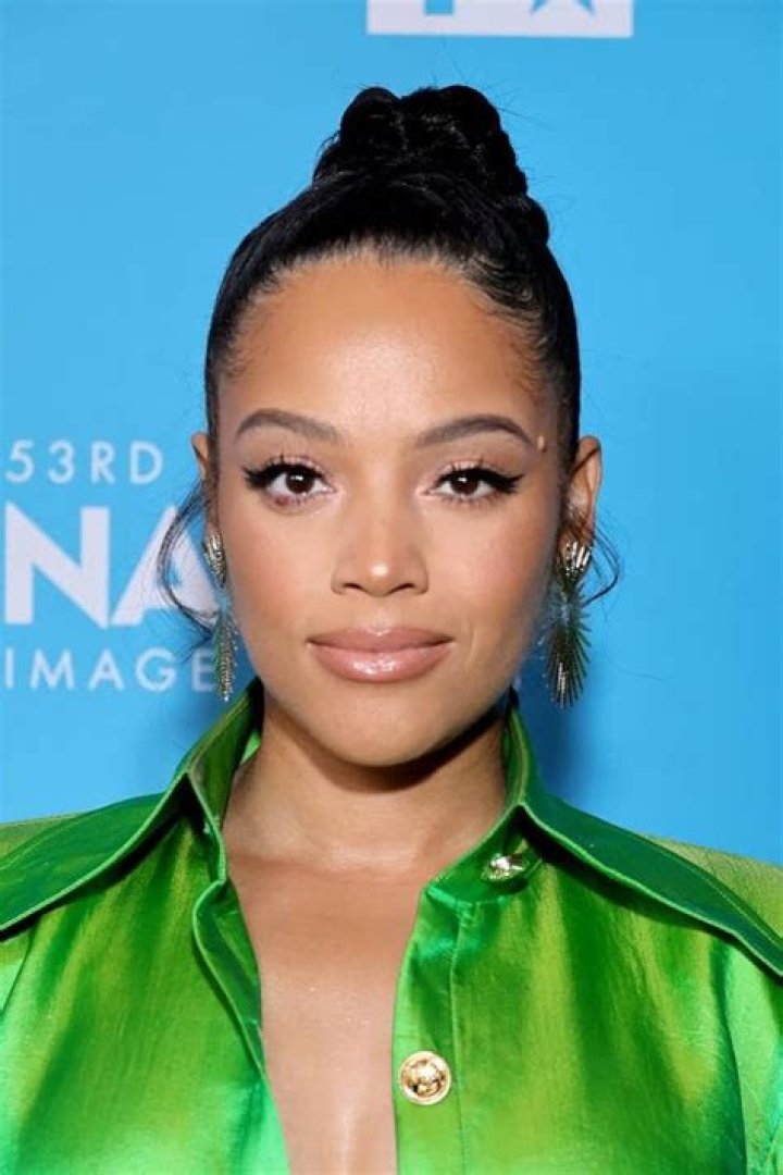 Bianca Lawson &mdash; The Bare Magazine