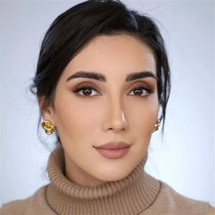 Biography of Sadaf Beauty, the best beauty blogger in the world Zhinmag