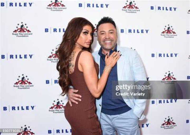 Boxing Who is Holly Sonders, the girlfriend Oscar de la Hoya showed