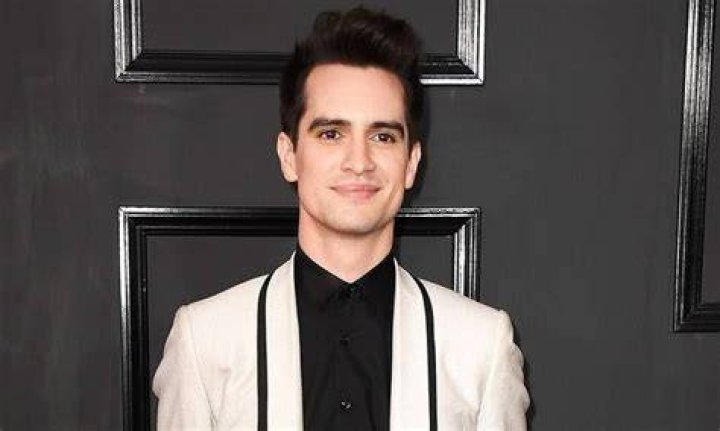 Brendon Urie – Bio, Married, Wife, Age, Net worth, Siblings, Is he gay or pansexual?