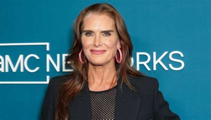 Brooke Shields recalls her reaction after losing her virginity to Dean