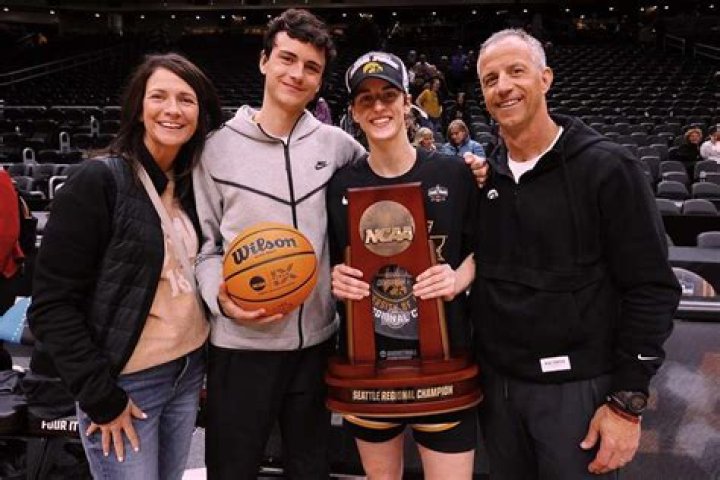 Caitlin Clark Family Life Brent Clark and Anne Nizzi