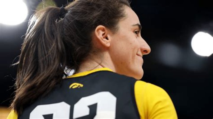 Caitlin Clark&rsquo;s Reward for a RecordSmashing NCAA Career A 76,000