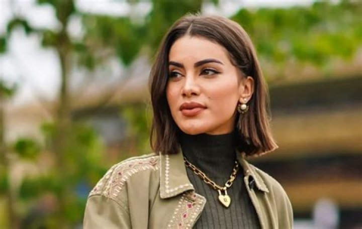 Camila Coelho Net Worth (2023), Career, Earnings