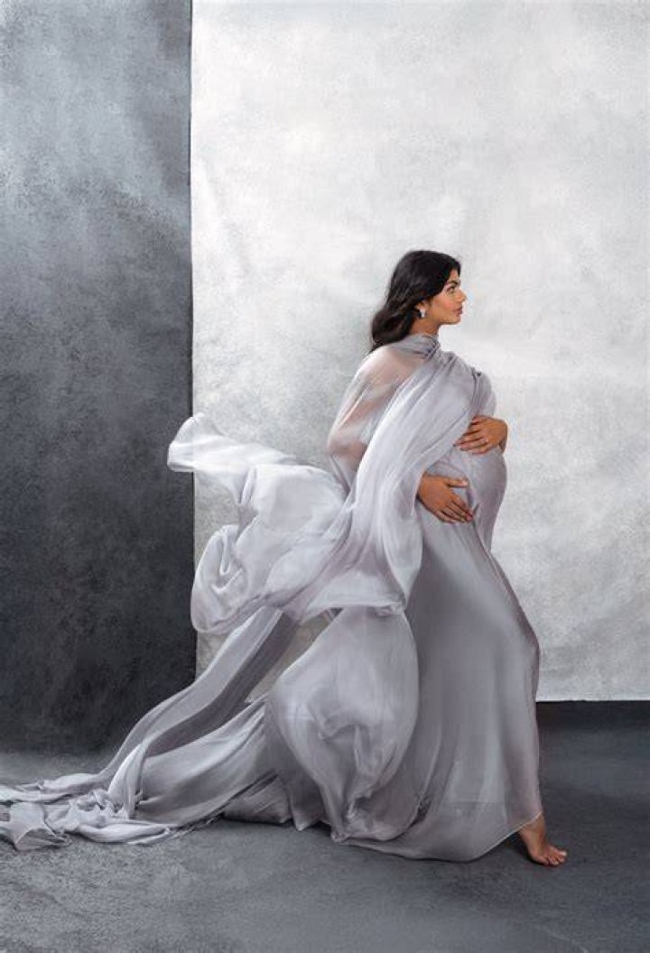 Capture the Moment &mdash; Maternity Shoot Ideas Cake Maternity