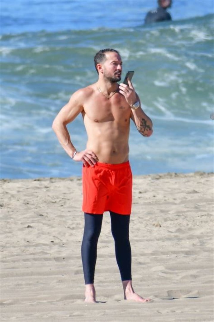 Carl Lentz Pics See Photos Of Former Hillsong Church Pastor