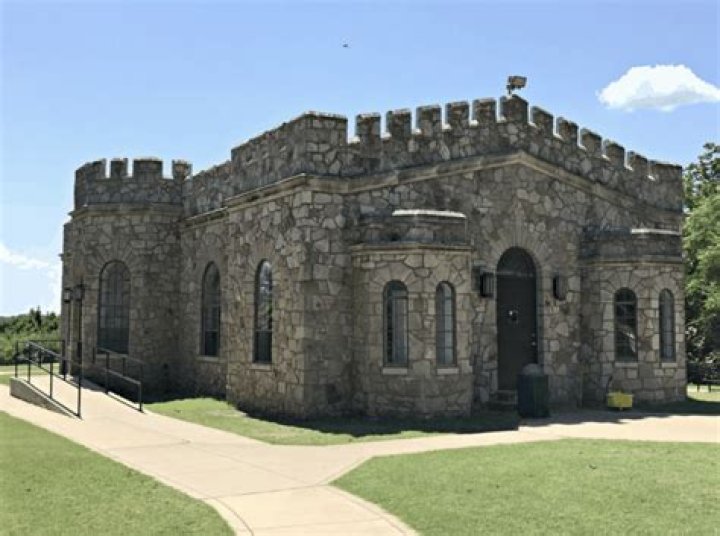 Castle in Oklahoma City to Sell with NoReserve on October 31 with