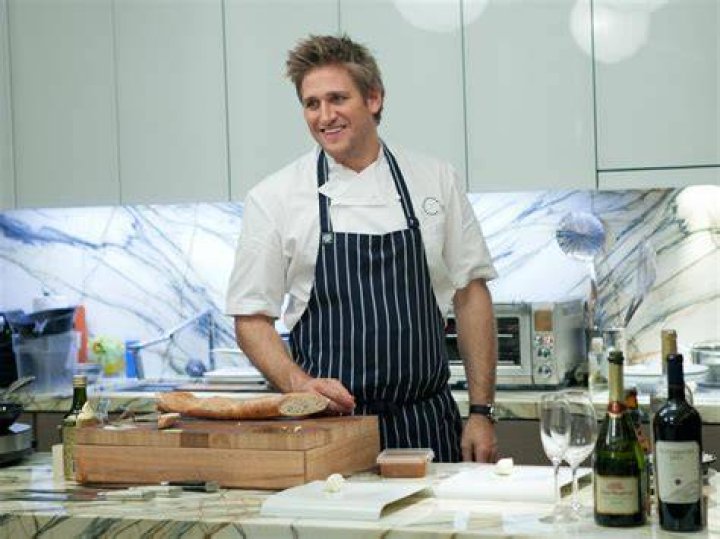 Chef Curtis Stone Gushes Over Wife in Adorable Instagram Post