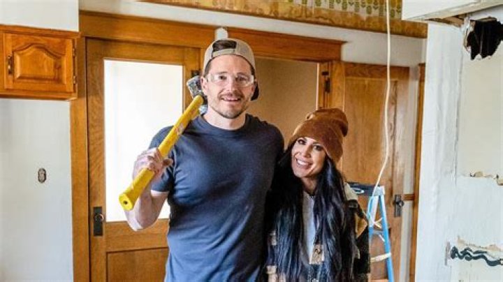 Chelsea DeBoer&rsquo;s Husband Roasted for Caption on TikTok