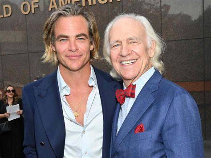 Chris Pine&rsquo;s Dad All About His Famous Father Robert Pine Hollywood Life