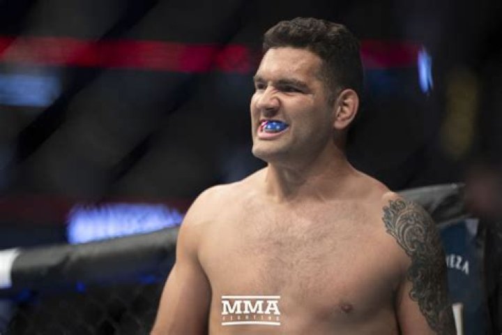 Chris Weidman hopes to return in UFC 205 to face Michael Bisping