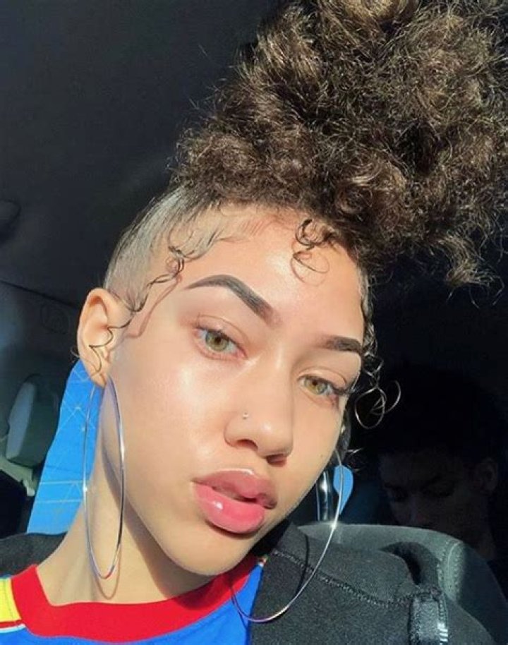 Chubbs Light skin girls, Baddie hairstyles, Hair styles