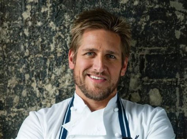 Curtis Stone's Wife Says He's a 'Diaper Master' The Daily Dish