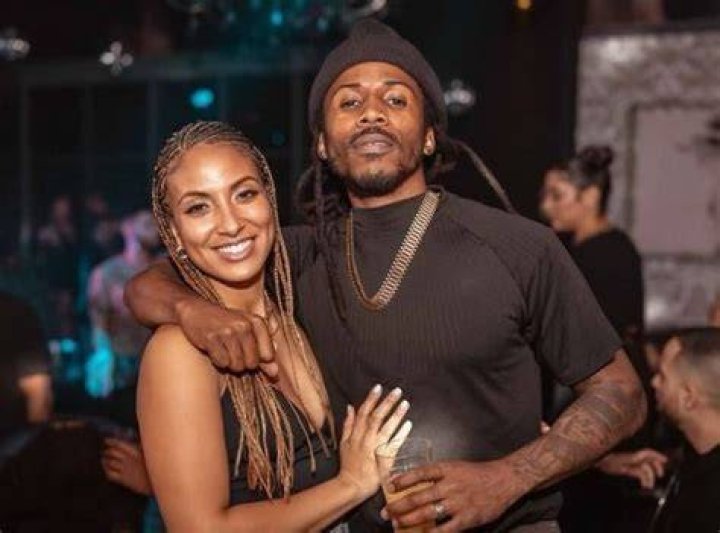 D’Smoke is Married to Wife: Angelina Sherie.