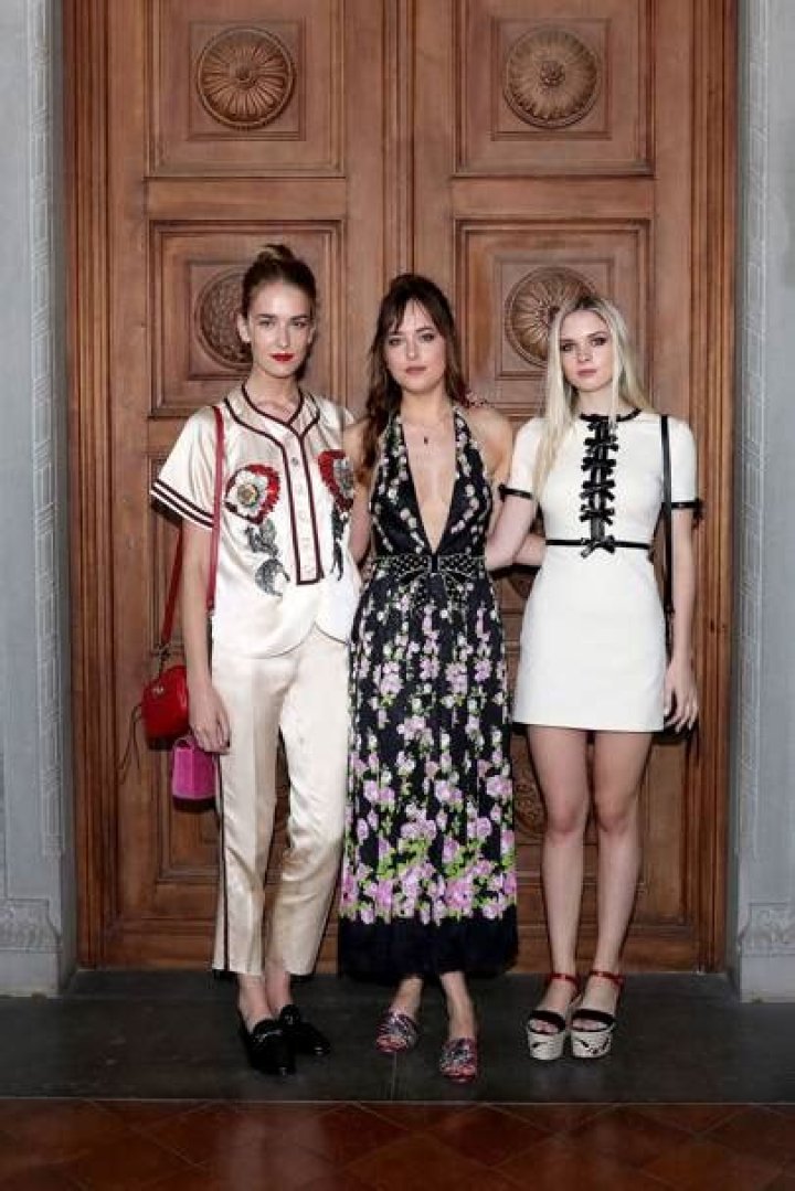 Dakota Johnson Takes Her Sisters Stella Banderas And Grace Johnson To