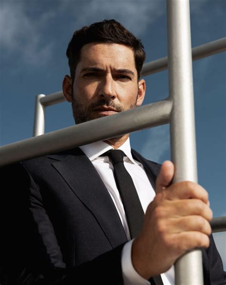 Damat kalem dergi tom ellis and estelle Tipik Spor sorumlu kişi