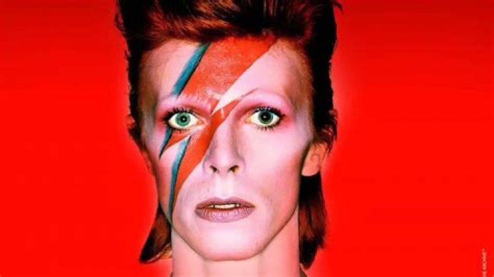 David Bowie, el &iacute;cono inmortal de la moda un repaso por sus