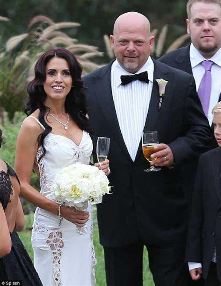 Deanna Burditt – Biography, Profile & Facts About Rick Harrison’s Wife