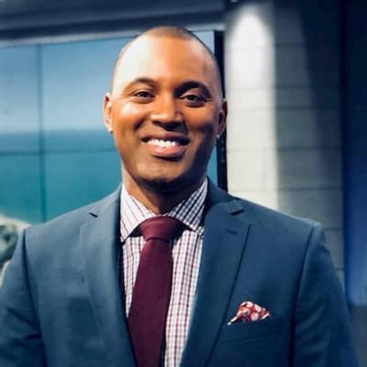 Demetrius Ivory (WGN) Age, Bio, Wiki, Wife, Twins, (Erin Mcelroy