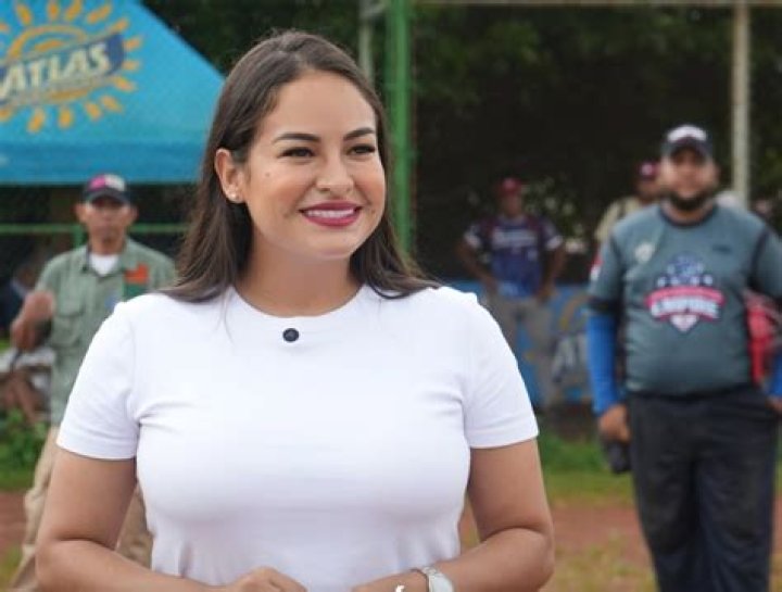 Denuncia la alcaldesa de La Paz Olga Medina ante la FGJEM recibir