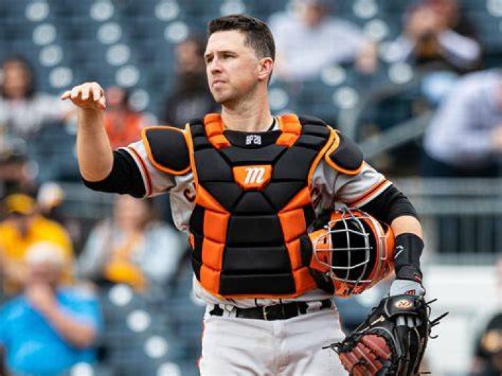 Did Buster Posey's successful investment play part in retirement decision?