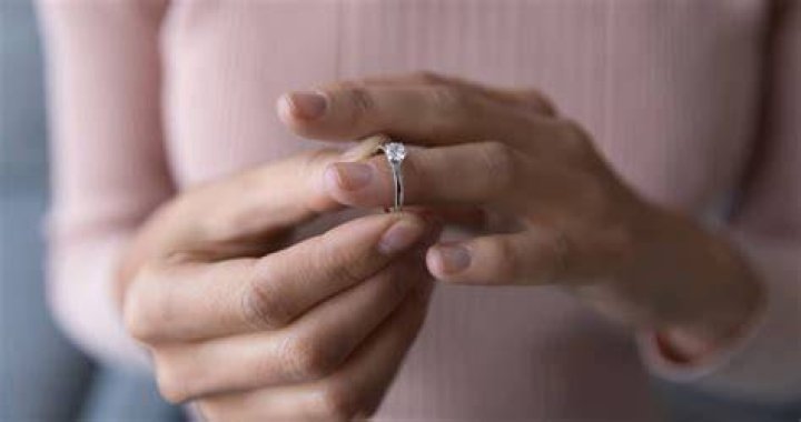 Disappointed with your Engagement Ring? 5 Ways to Handle It