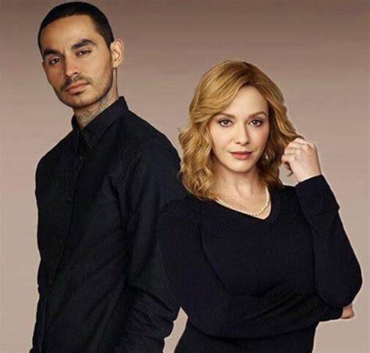 Do Manny Montana and Christina Hendricks get on? ·