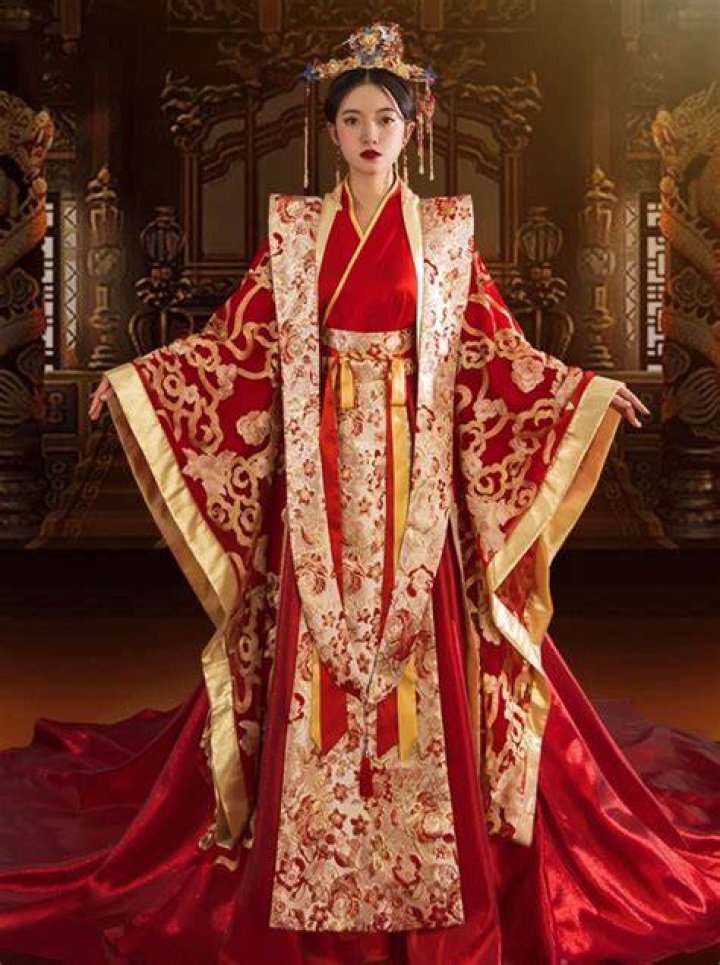 Do the Chinese wear wedding rings?